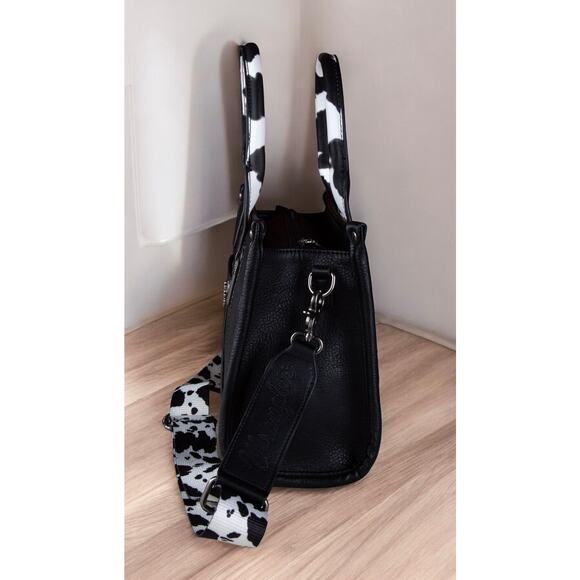 Wrangler Black Cow Print Tote/Crossbody *NEW in Package* - Picture 4 of 5